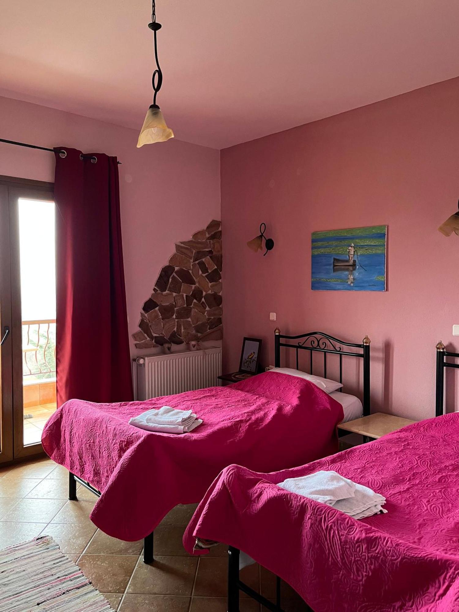 Guesthouse Kerkinitis Lithotopos Bagian luar foto